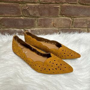 Report Women’s Mustard Laser Cut Pointed Toe Flat Size 8.5W